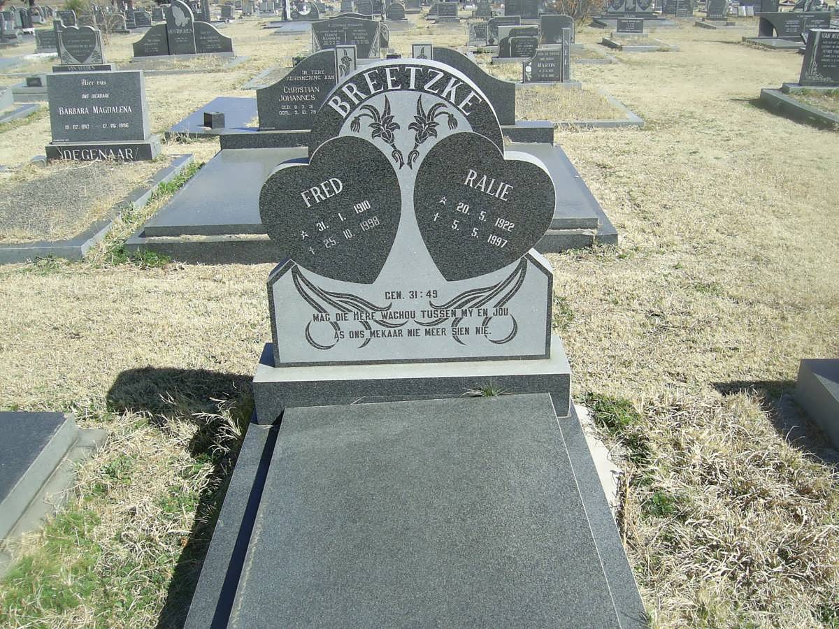 BREETZKE Fred 1910-1998 &amp; Ralie 1922-1997