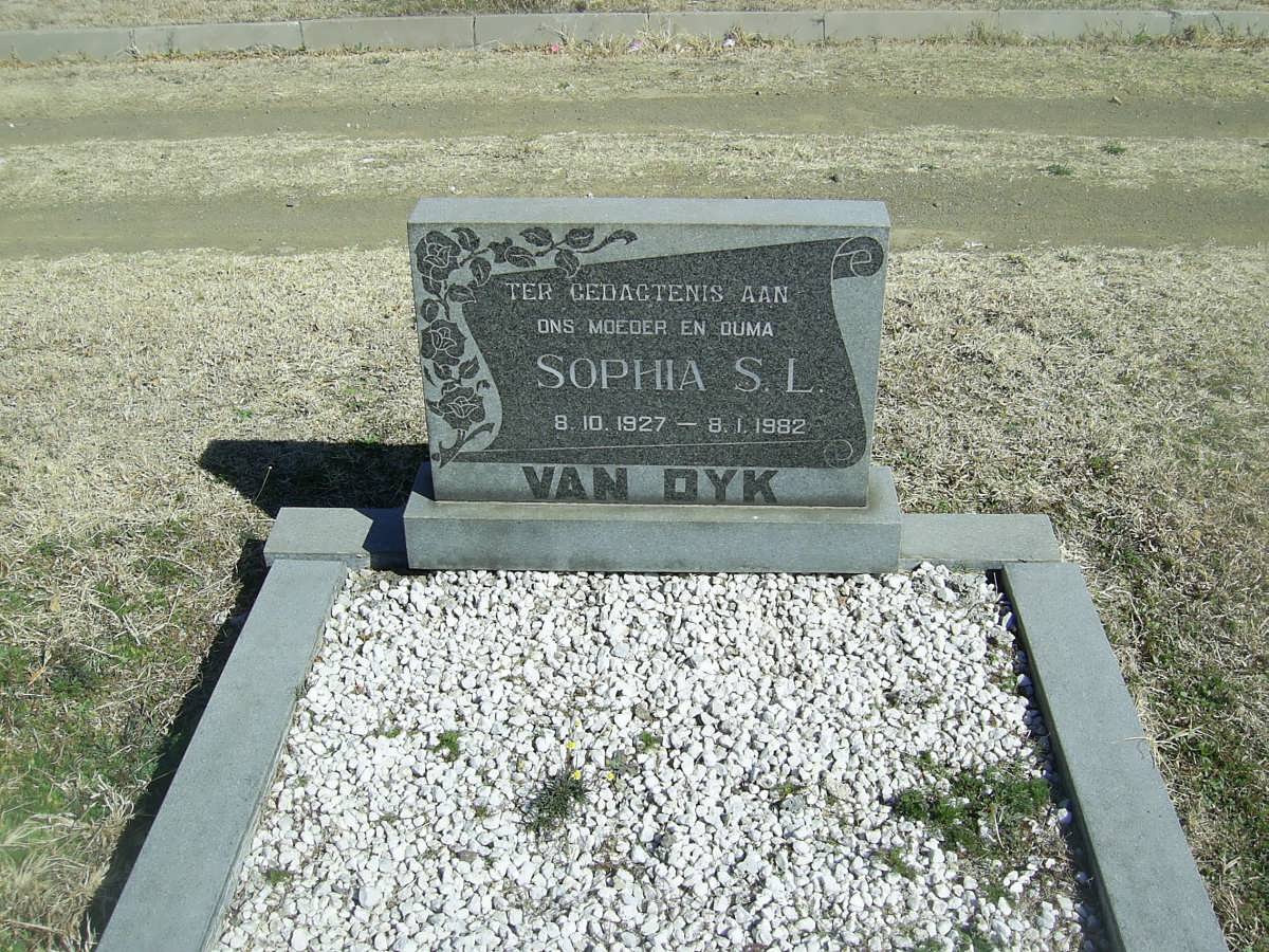 DYK Sophia S.L., van 1927-1982