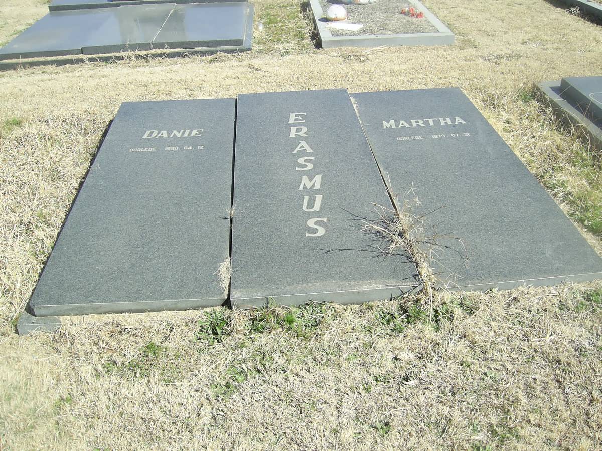 ERASMUS Danie &amp; Martha 