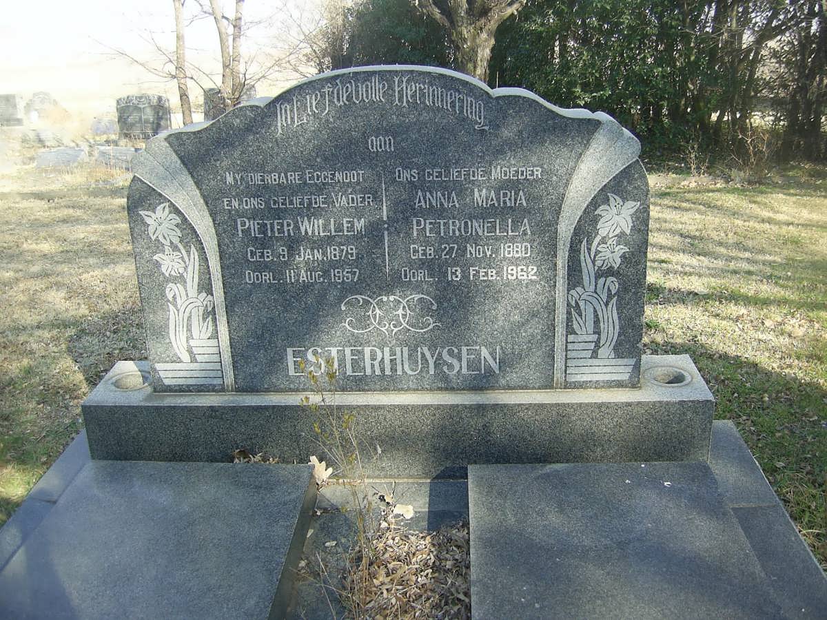 ESTERHUYSEN Pieter Willem 1879-1957 &amp; Anna Maria Petronella 1880-1962