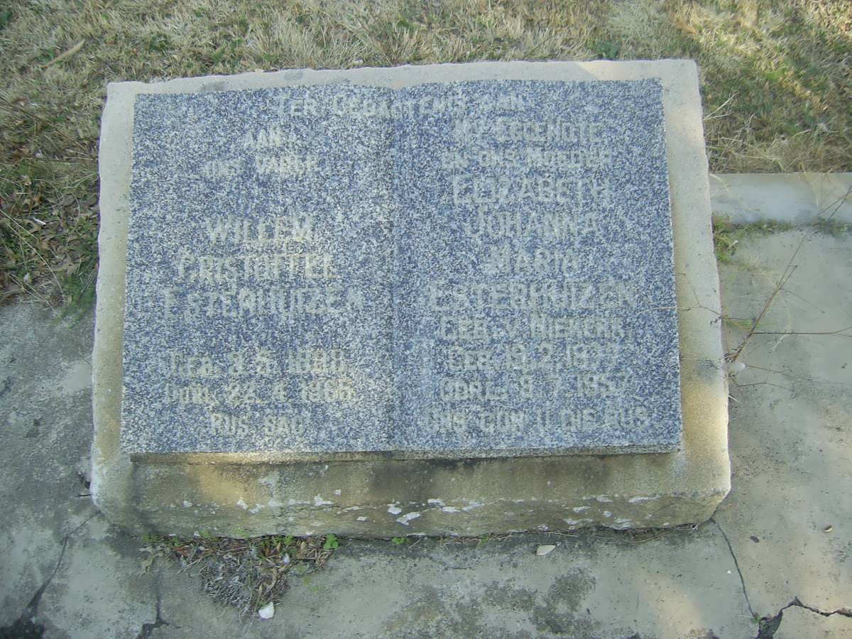 ESTERHUIZEN Willem Cristoffel 1888-1965 &amp; Elizabeth Johanna Maria VAN NIEKERK 18??-1957