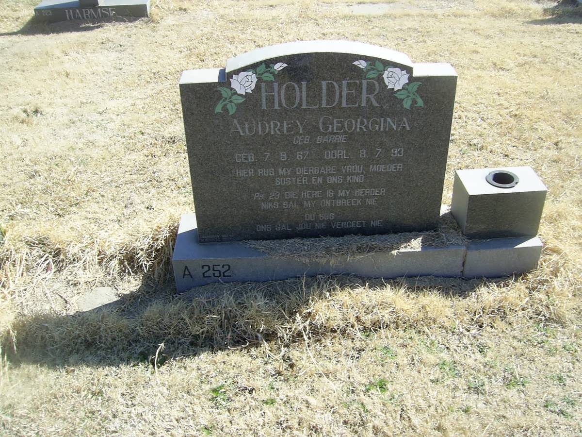 HOLDER Audrey Georgina nee BARRIE 1967-1993