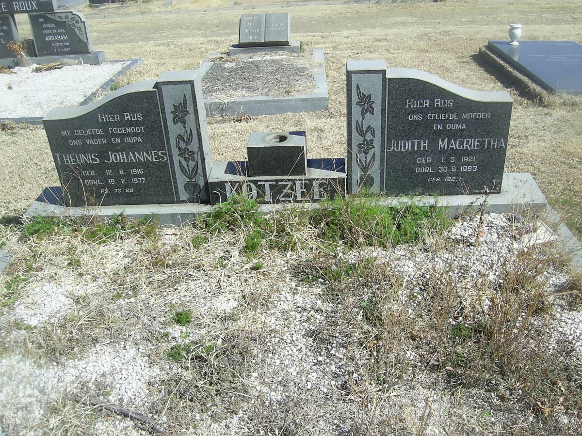 KOTZEE Theunis Johannes 1916-1977 &amp; Judith Magrietha 1921-1993