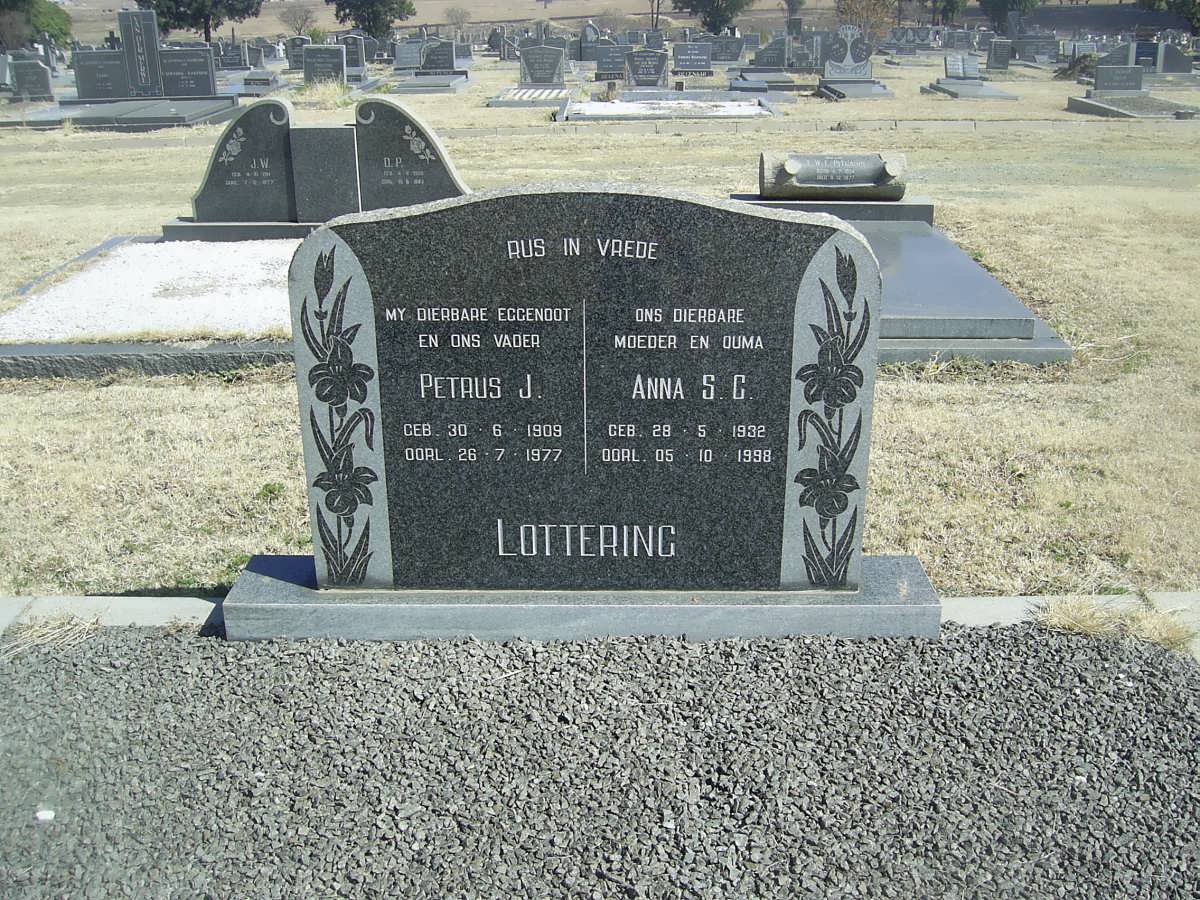 LOTTERING Petrus J. 1909-1977 &amp; Anna S.G. 1932-1998