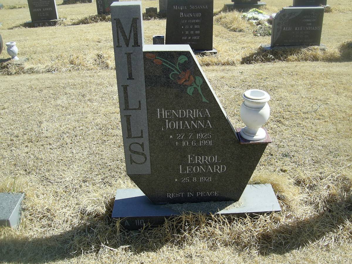 MILLS Errol Leonard 1921-  &amp; Hendrika Johanna 1925-1991