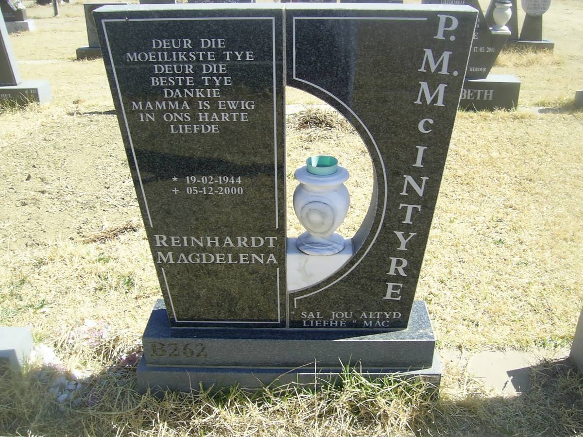 McINTYRE Reinhardt Magdelena 1944-2000