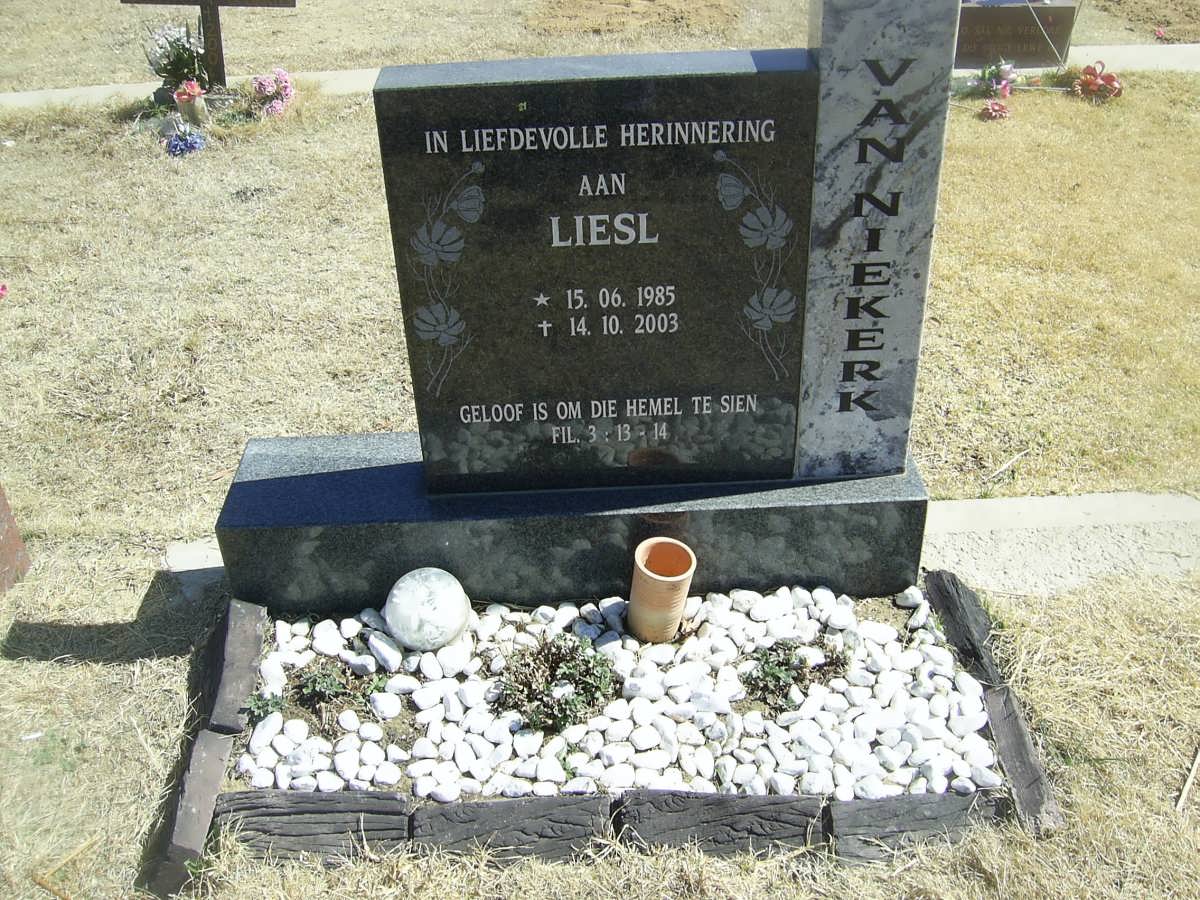 NIEKERK Liesl, van 1985-2003