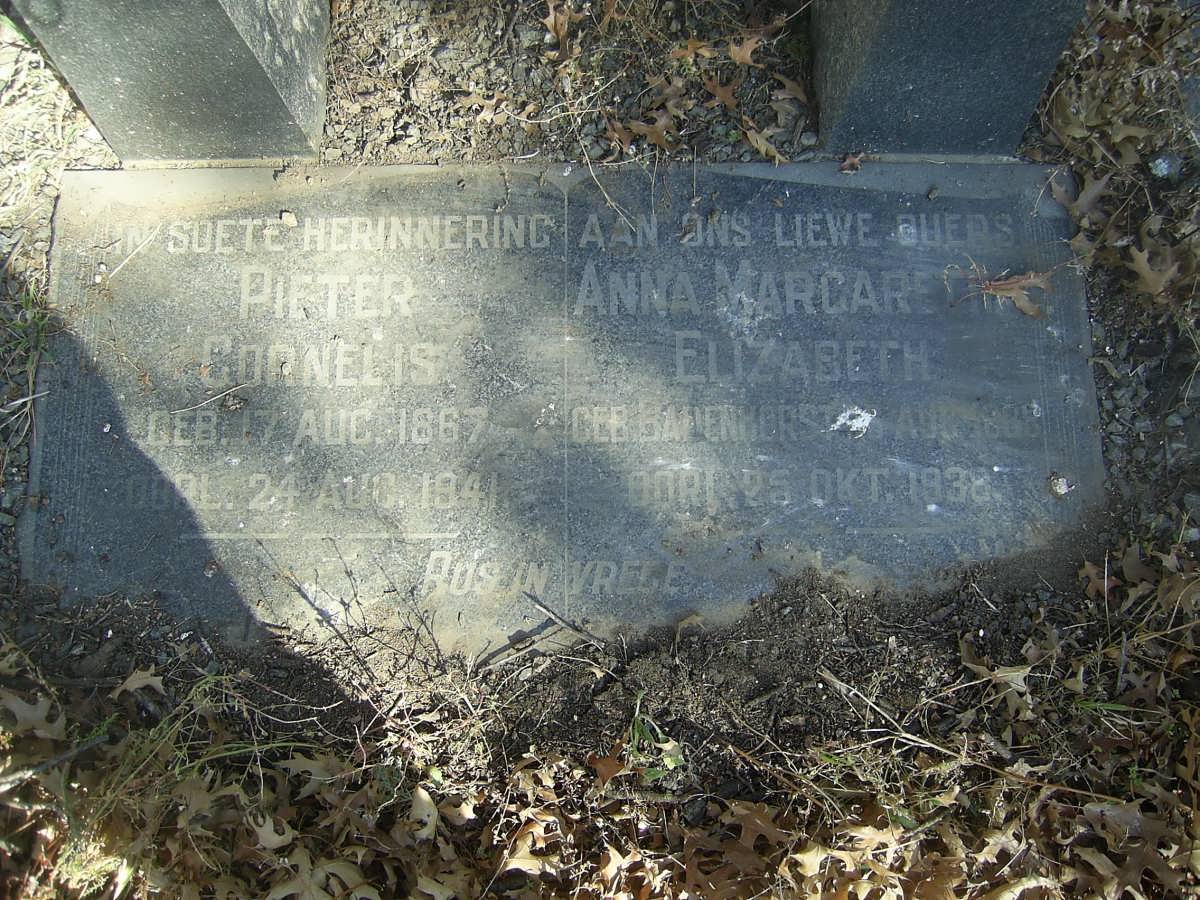 OOSTHUIZEN Pieter Cornelis 1867-1941 &amp; Anna Margaretha Elizabeth BADENHORST 1868-1938 