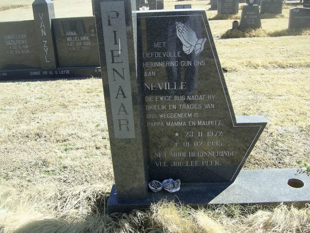 PIENAAR Neville 1972-1995