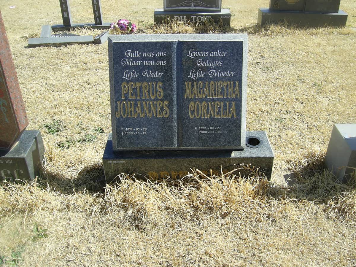 PRINSLOO Petrus Johannes 1931-2000 &amp; Magarietha Cornelia 193?-2000