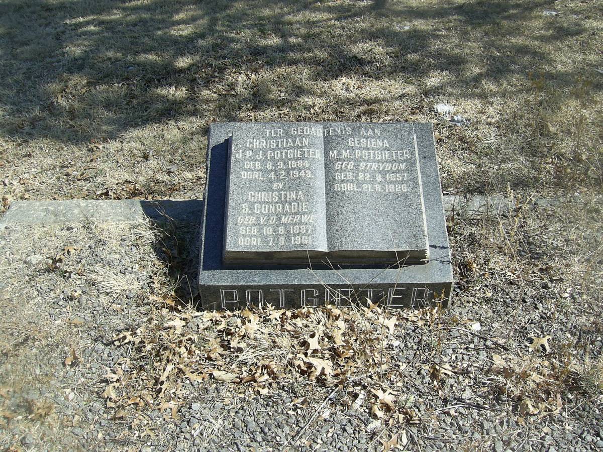 POTGIETER Christiaan J.P.J. 1984-1943 :: CONRADIE Christina S nee V.D. MERWE 1887-1961