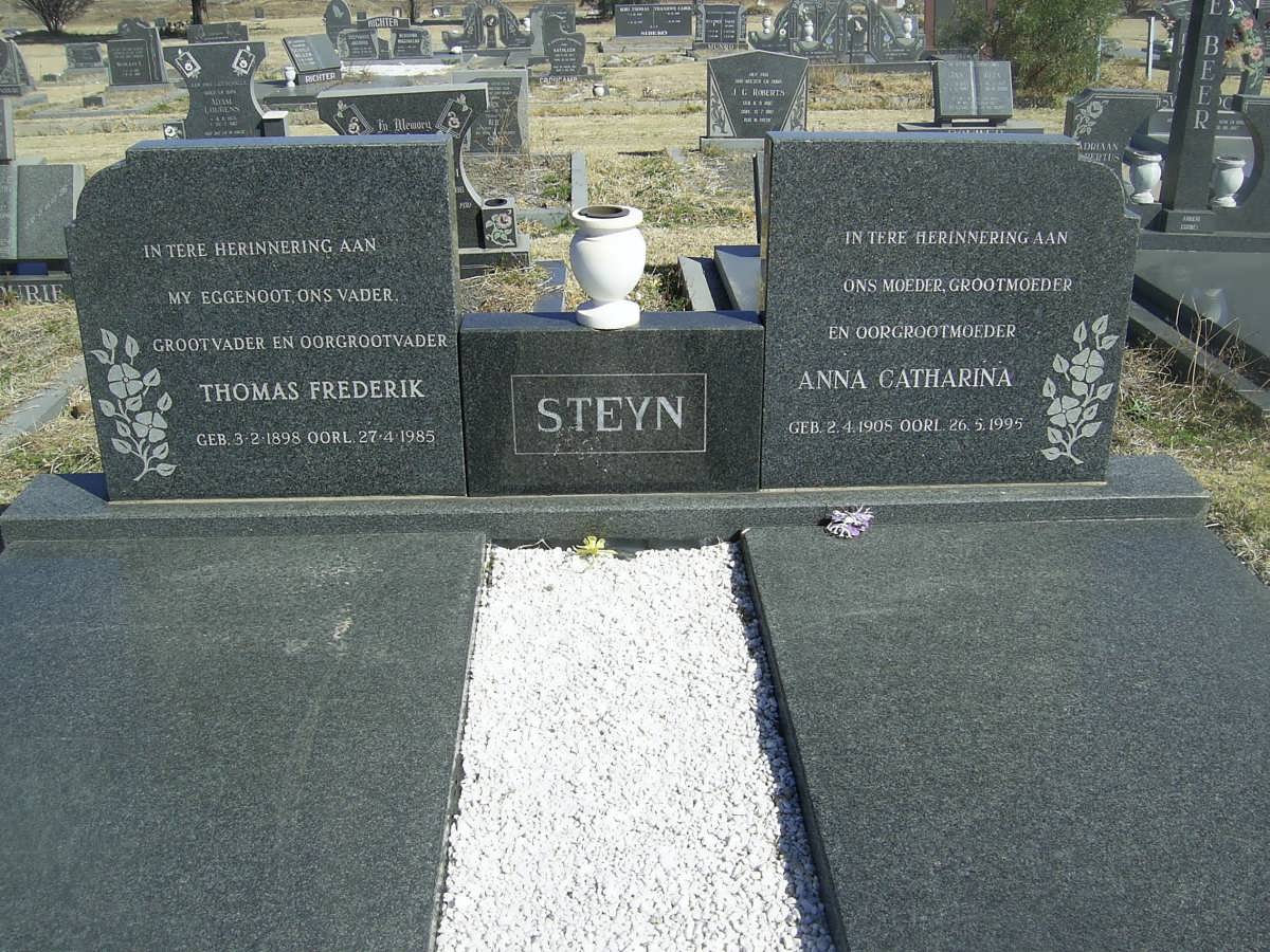 STEYN Thomas Frederik 1898-1985 &amp; Anna Catharina 1908-1995