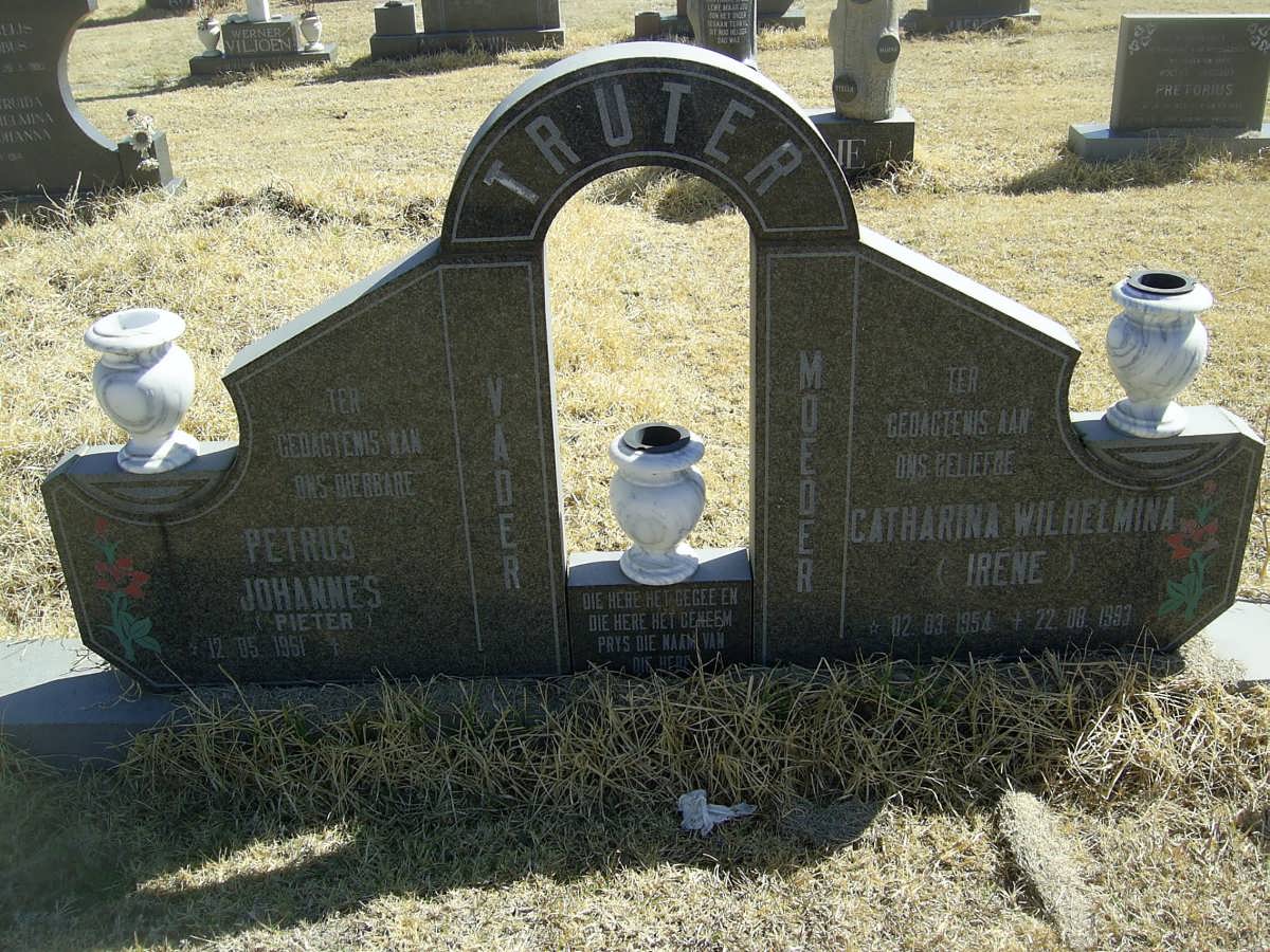 TRUTER Petrus Johannes 1951-  &amp; Catharina Wilhelmina 1954-1993