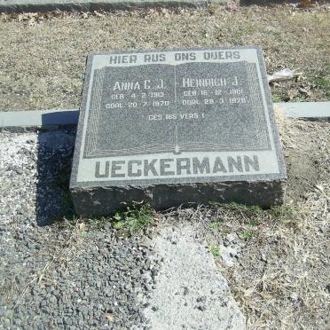 UECKERMANN Heinrich J. 1901-1976 &amp; Anna C.J. 1913-1970