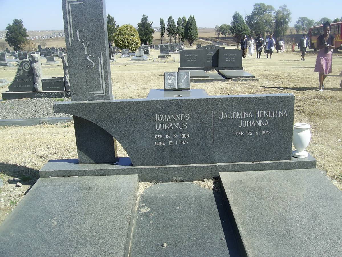 UYS Johannes Urbanus 1909-1977 &amp; Jacomina Hendrina Johanna 1922-