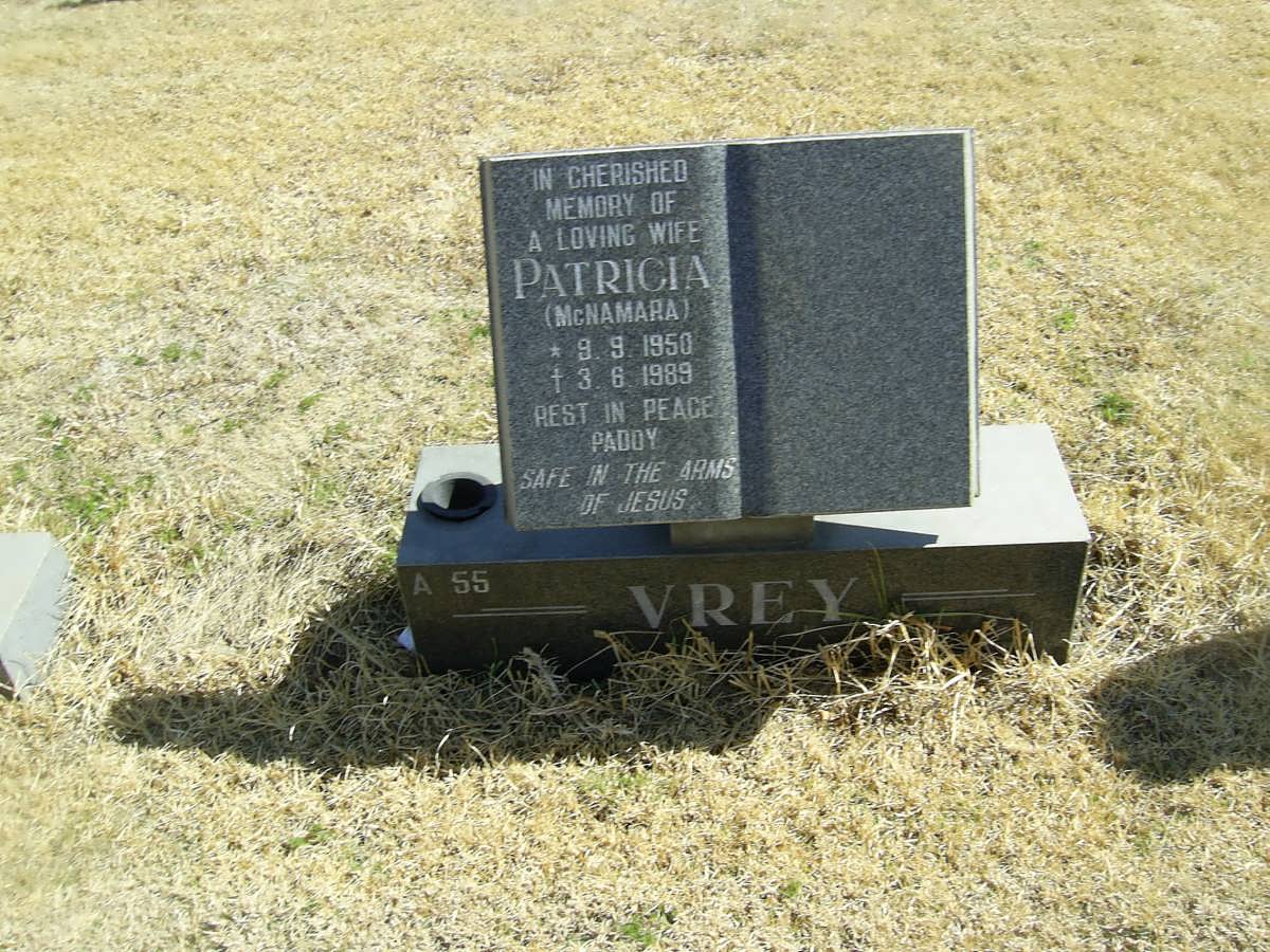VREY Patricia nee McNAMARA 1950-1989