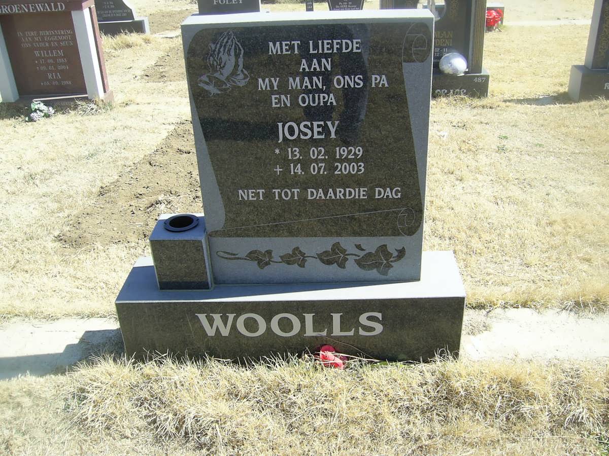 WOOLLS Josey 1929-2003