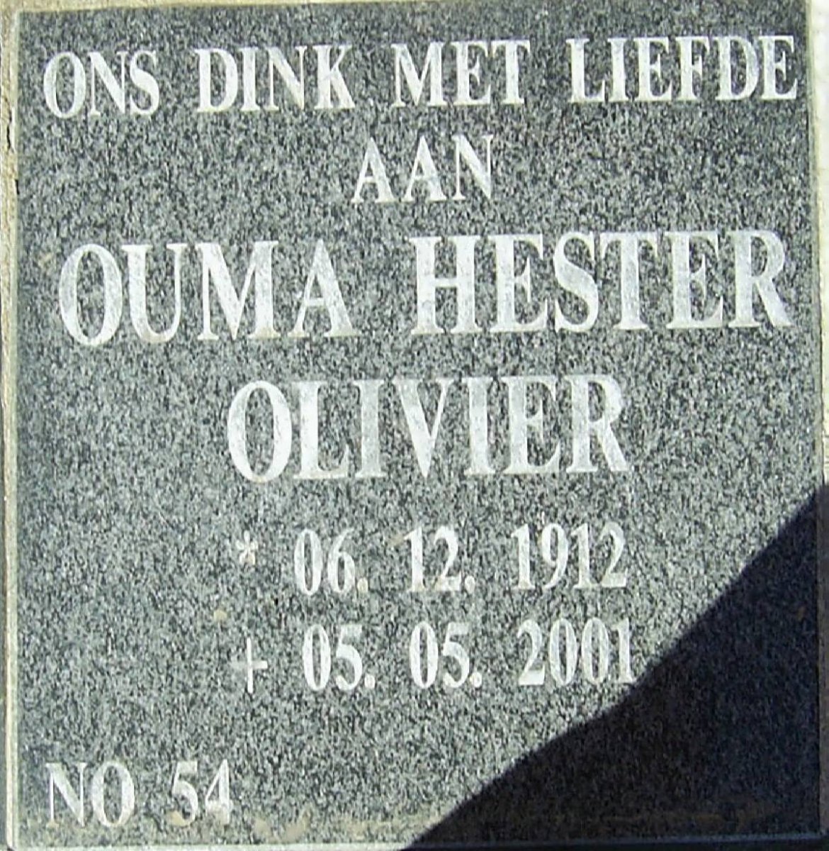 OLIVIER Ouma Hester 1912-2001