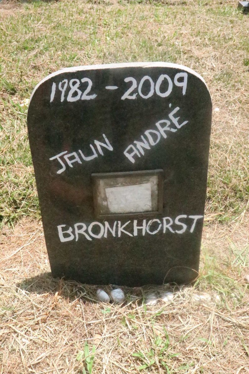 BRONKHORST Jaun Andre 1982-2009
