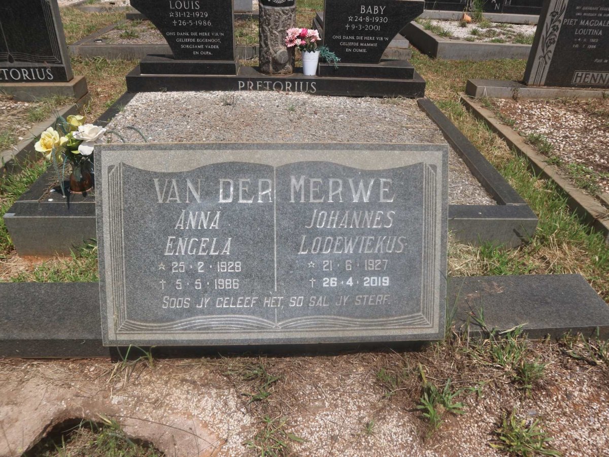 MERWE Johannes Lodewiekus, van der 1927-2019 &amp; Anna Engela 1928-1986