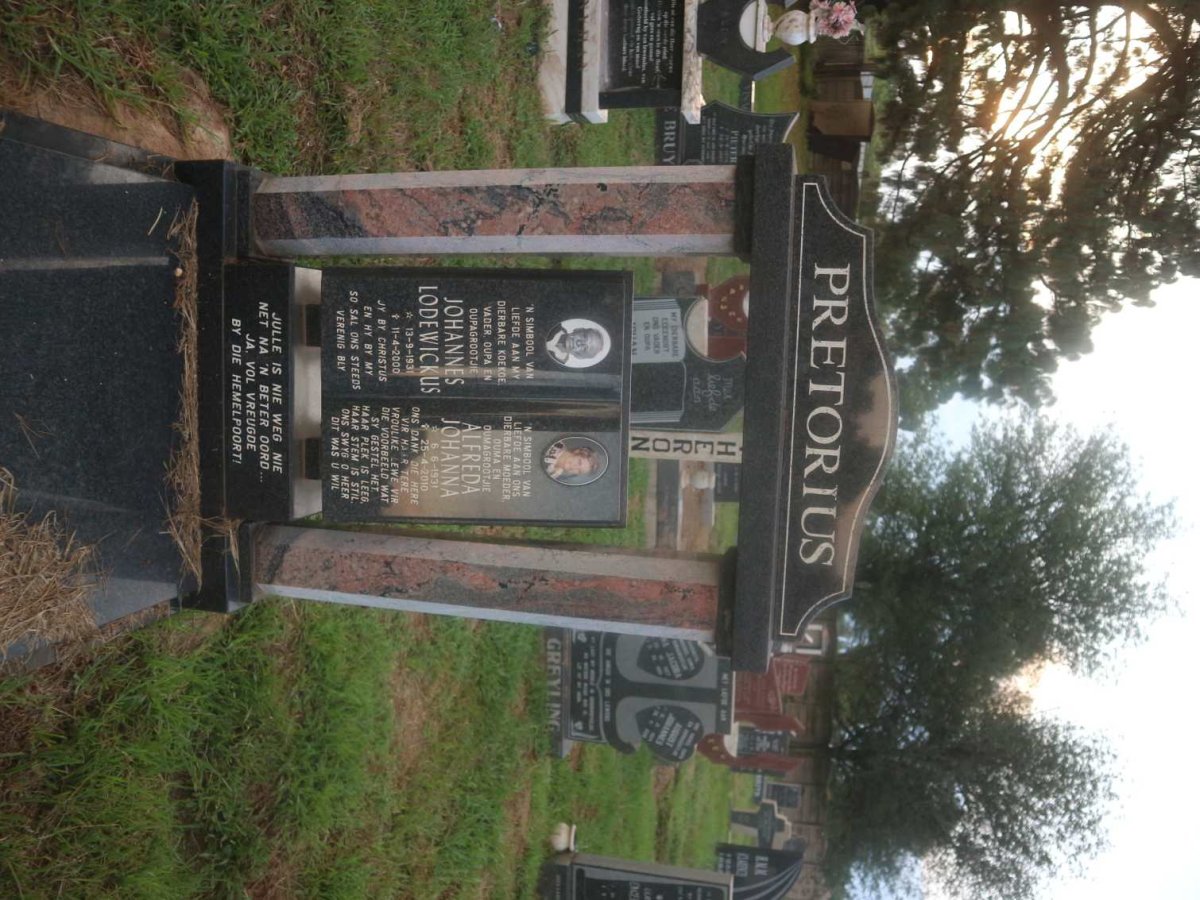 PRETORIUS Johannes Lodewickus 1931-2000 &amp; Alfreda Johanna 1931-2010