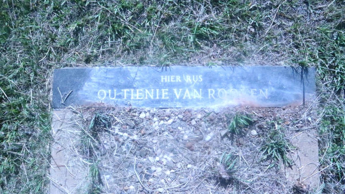 ROOYEN Tienie, van