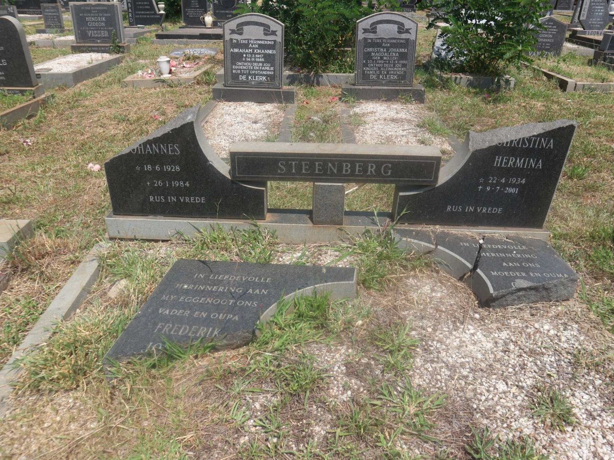 STEENBERG Frederik Johannes 1928-1984 &amp; Christina Hermina 1934-2001