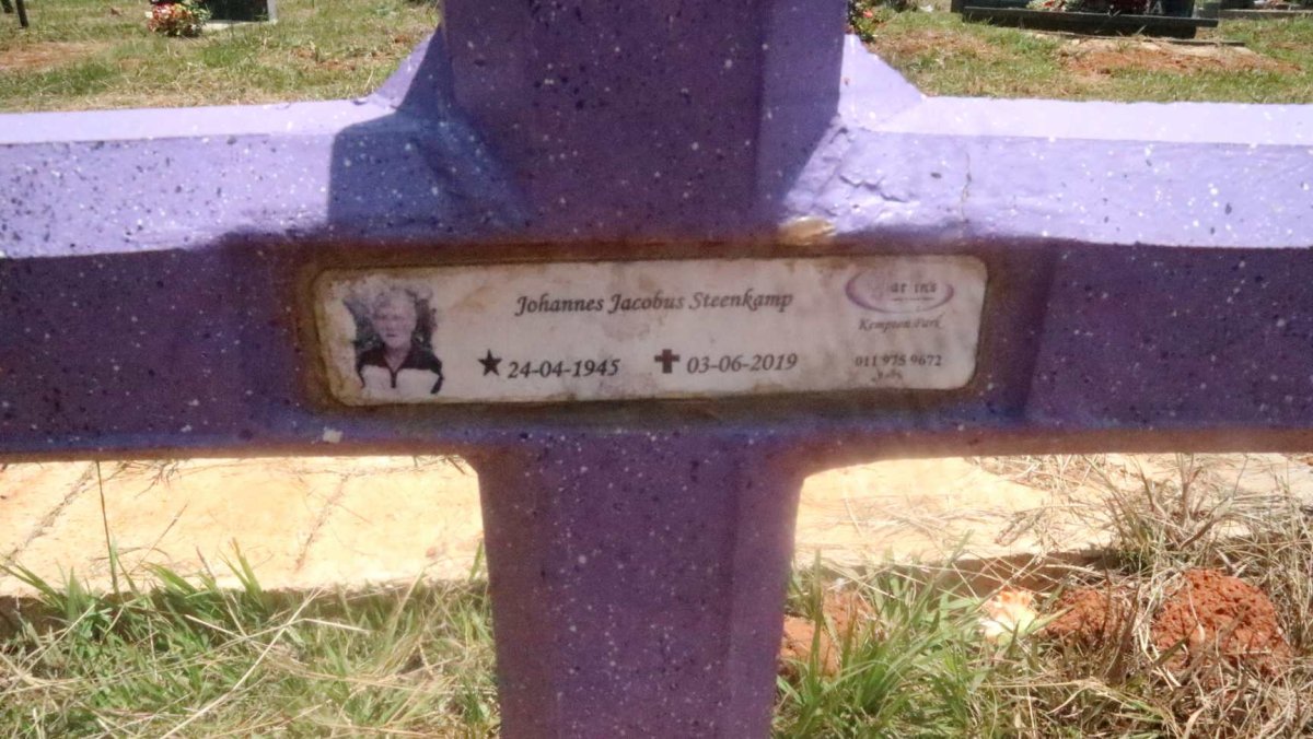 STEENKAMP Johannes Jacobus 1945-2019