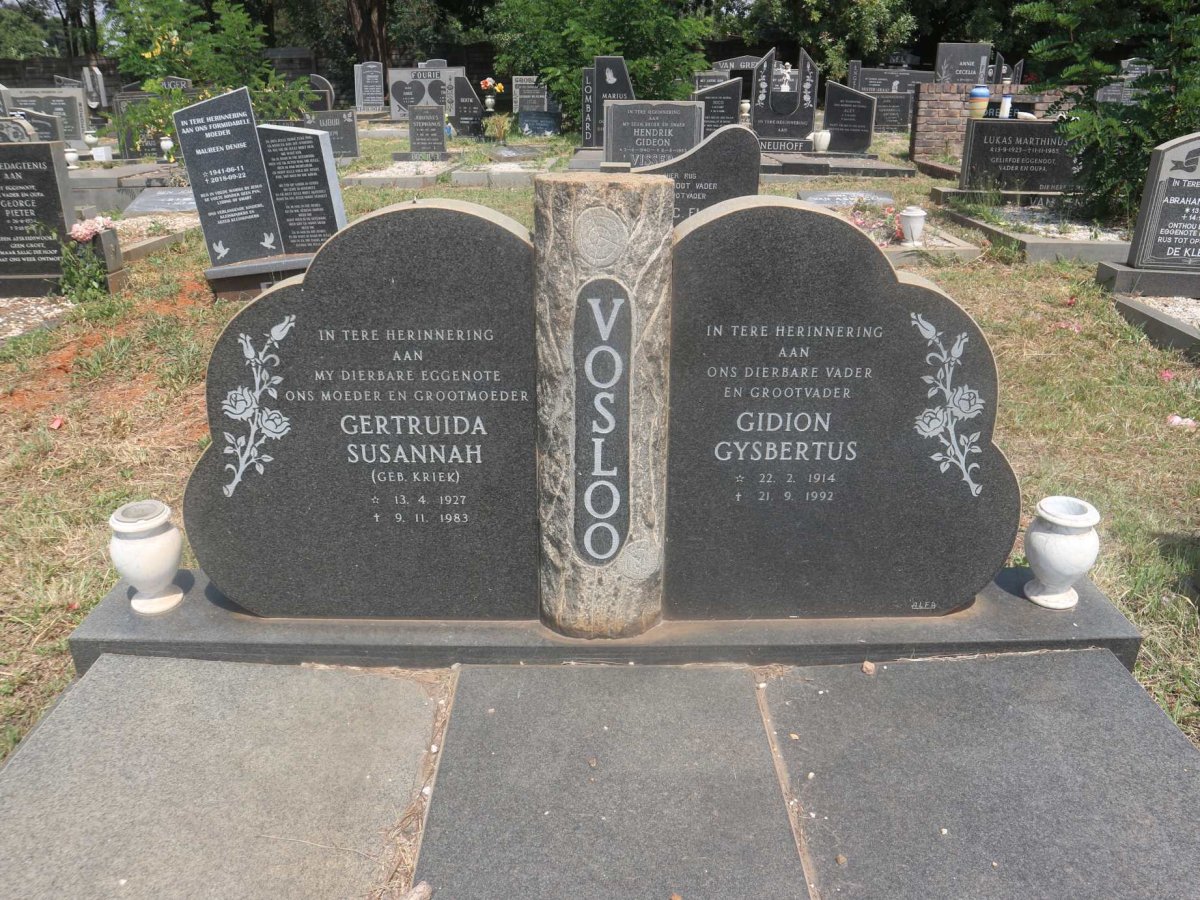 VOSLOO Gidion Gysbertus 1914-1992 &amp; Gertruida Susannah KRIEK 1927-1983