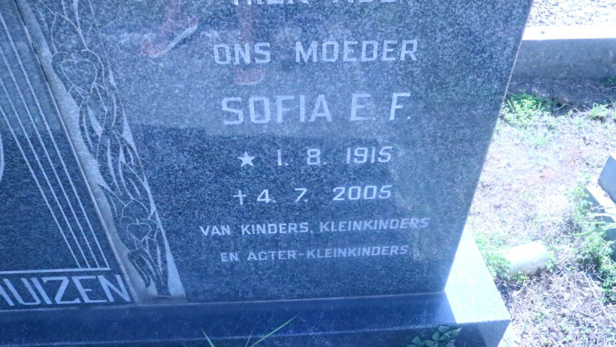 ?UIZEN Sofia E.F. 1915-2005