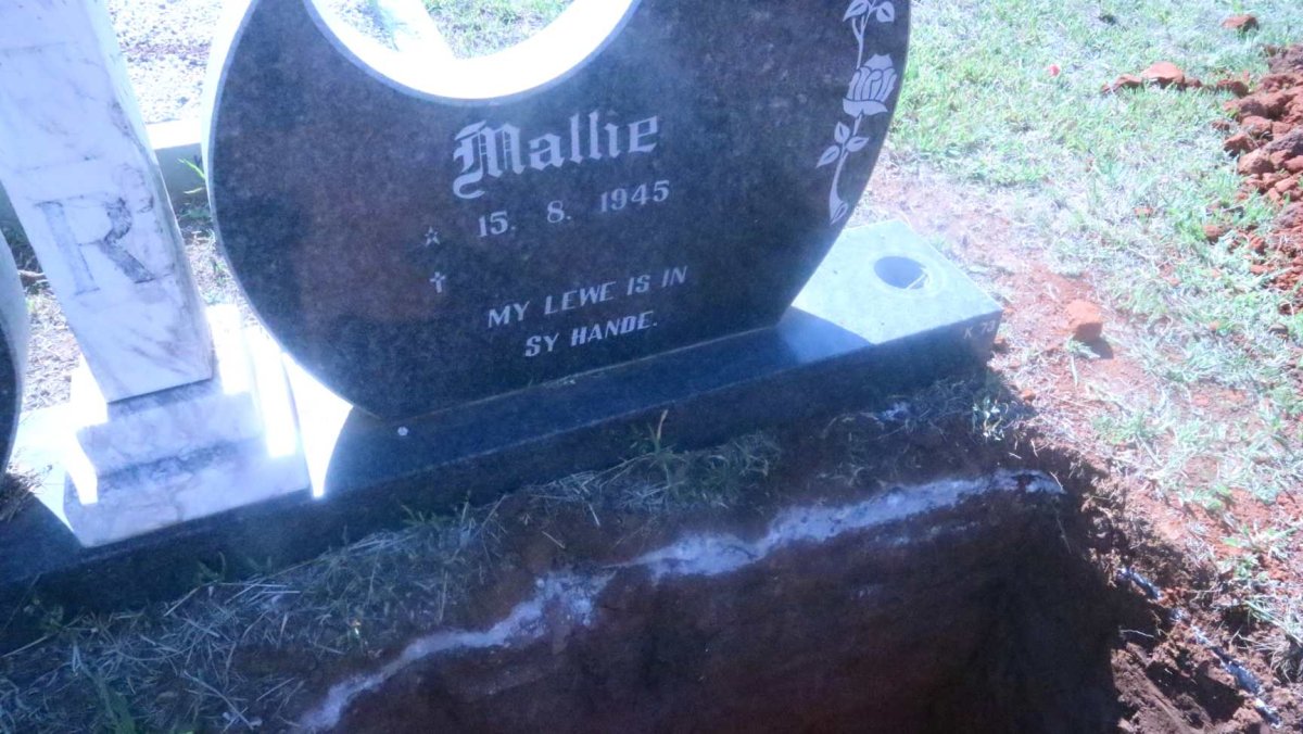 ? Mallie 1945-