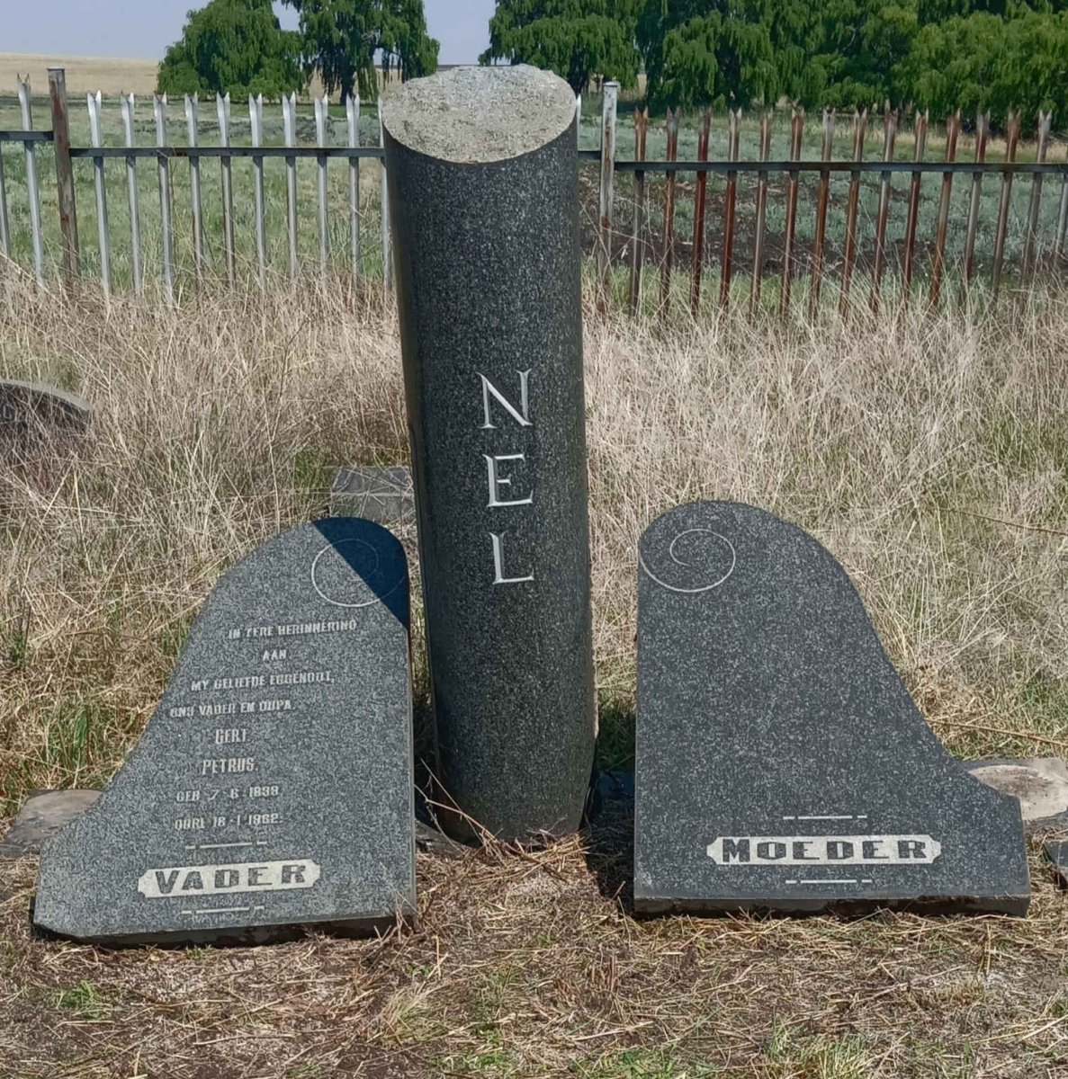 NEL Gert Petrus 1899-1962
