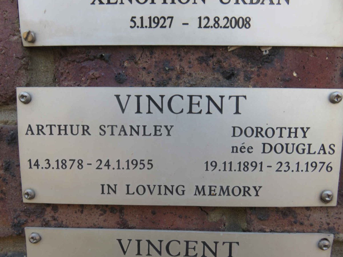 VINCENT Arthur Stanly 1878-1955 &amp; Dorothy DOUGLAS 1891-1976
