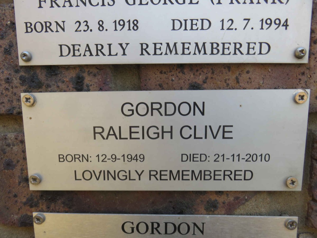 GORDON Raleigh Clive 1949-2010