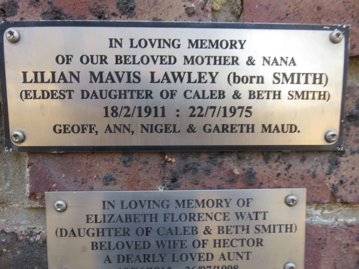 LAWLEY Lilian Mavis nee SMITH 1911-1975
