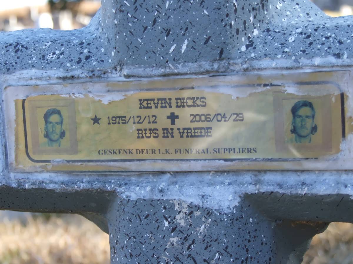 DICKS Kevin 1975-2006