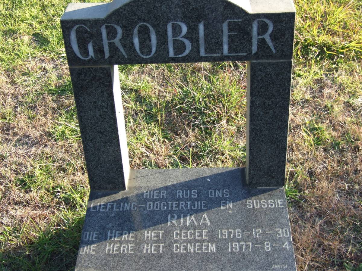 GROBLER Rika 1976-1977