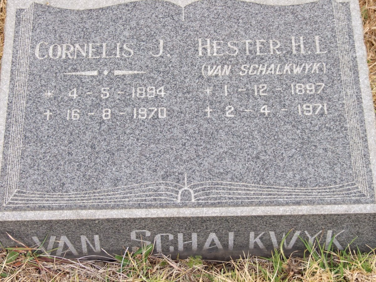SCHALKWYK Cornelis J., van 1894-1970 &amp; Hester H.L. VAN SCHALKWYK 1897-1971