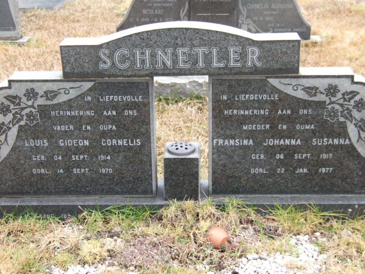 SCHNETLER Louis Gideon Cornelis 1914-1970 &amp; Fransina Johanna Susanna 1917-1977