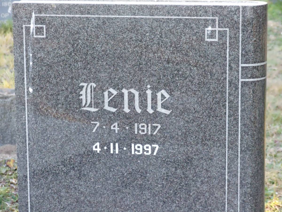 STOLTZ Andries 1905-1982 &amp; Lenie 1917-1997