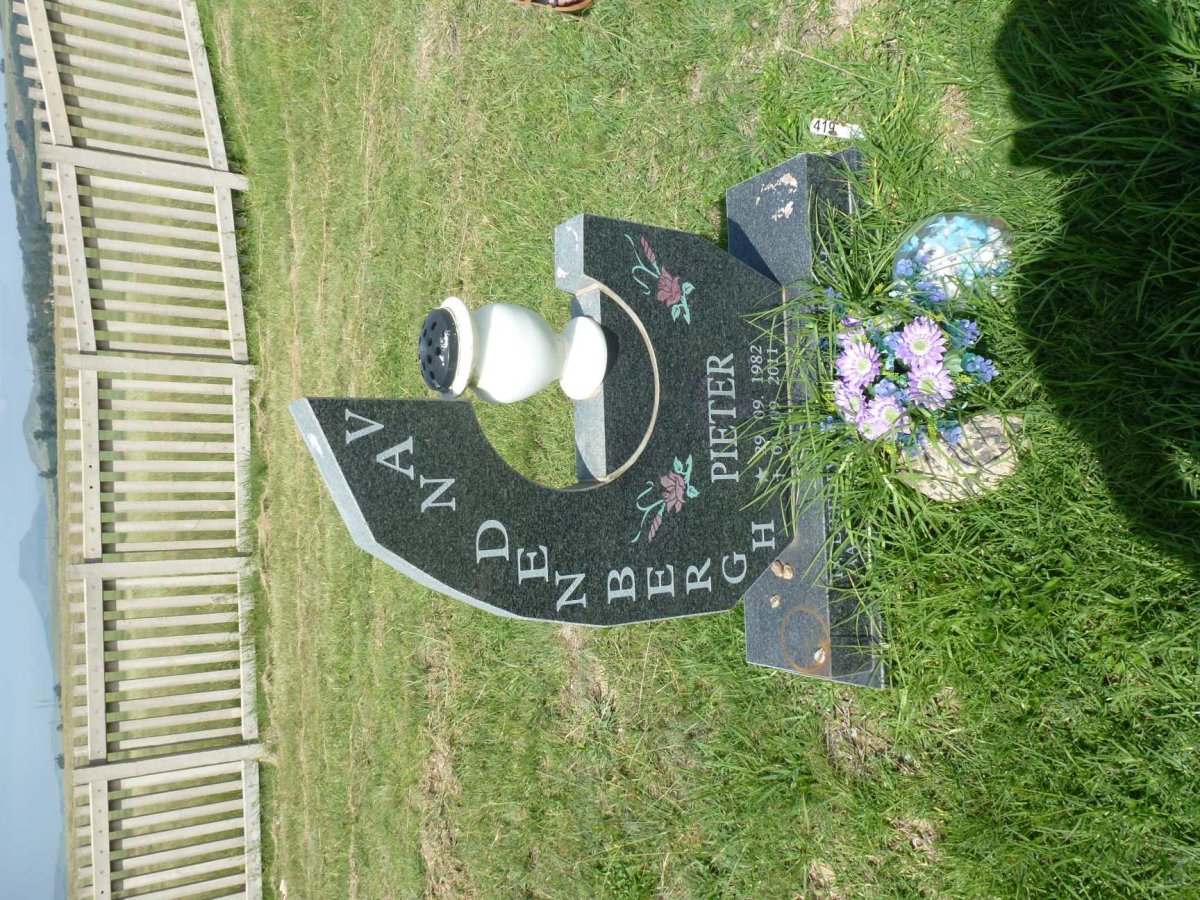 BERGH Pieter, van den 1982-2011