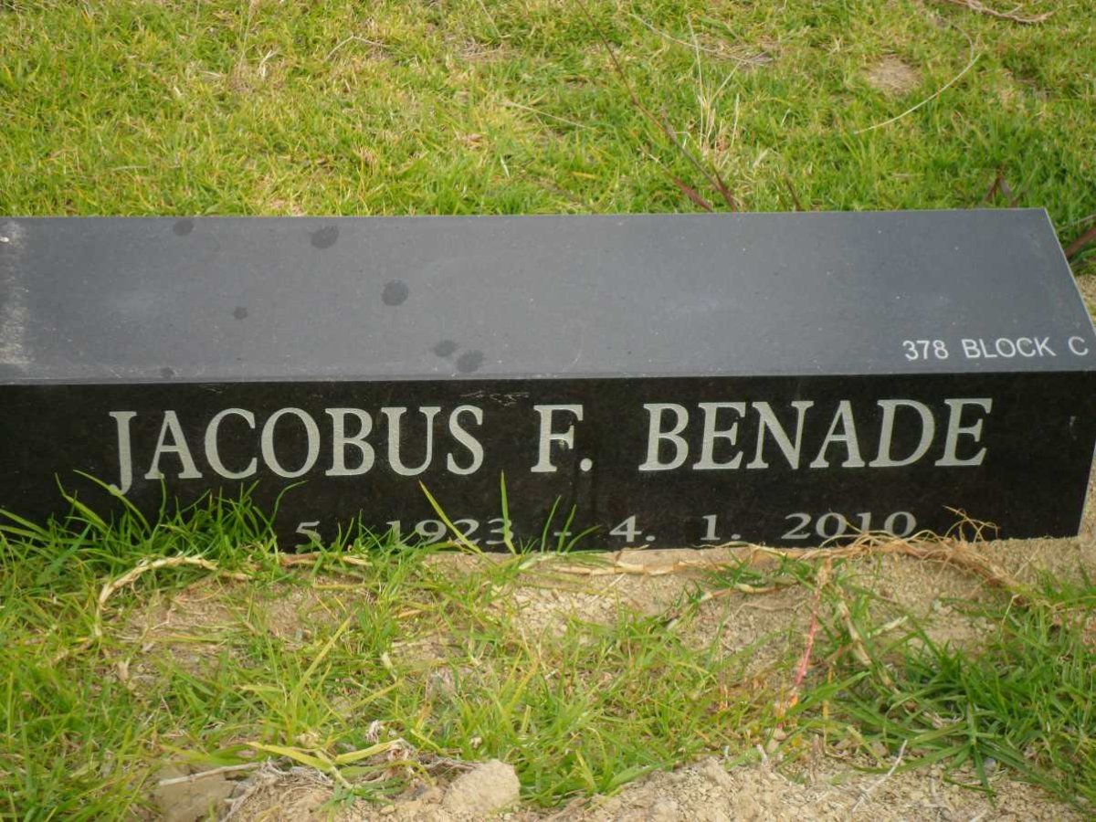 BENADE Jacobus F. 1923-2010