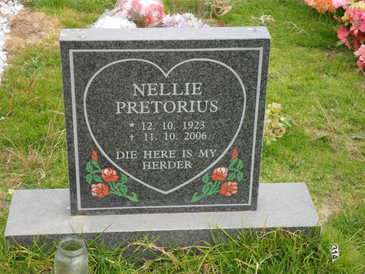 PRETORIUS Nellie 1923-2006