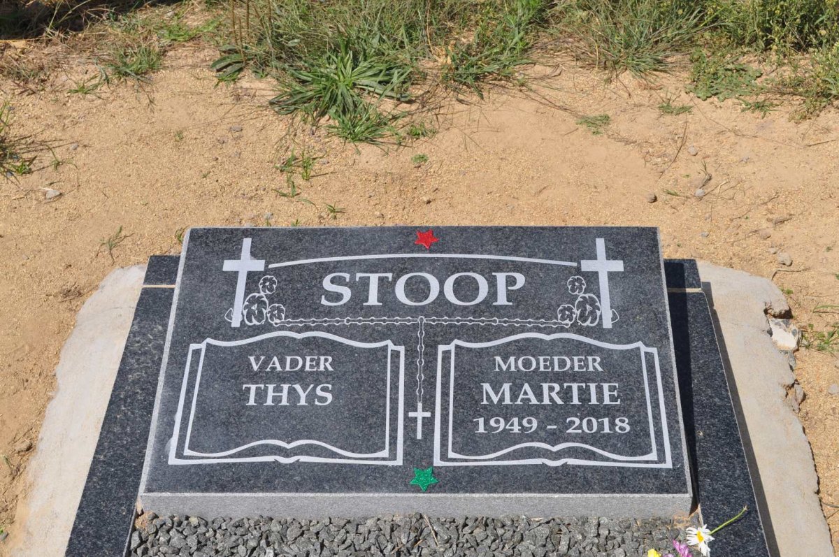 STOOP Thys  &amp; Martie 1949-2018