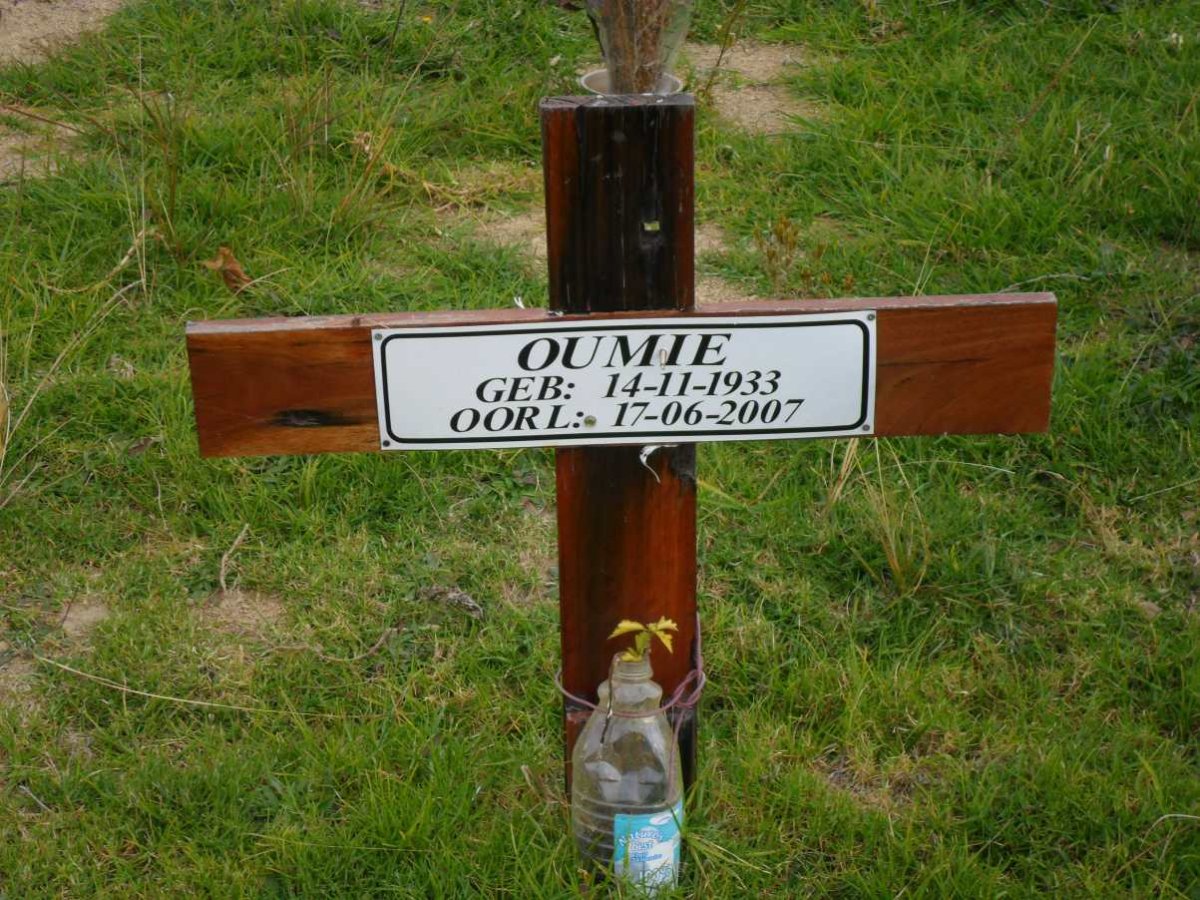 ? Oumie 1933-2007