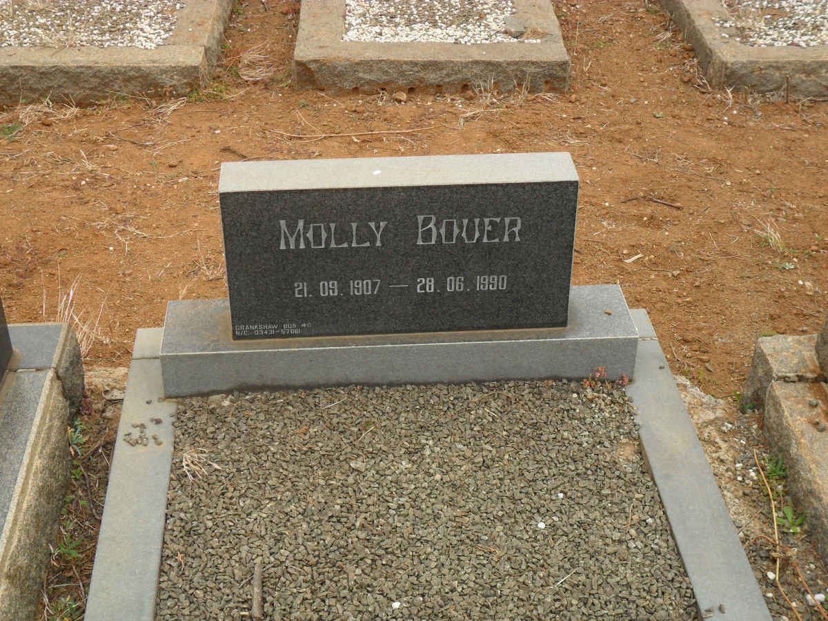 BOUER Molly 1907-1990