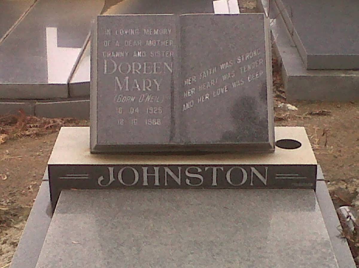 JOHNSTON Doreen Mary nee O'NEIL 1925-1988