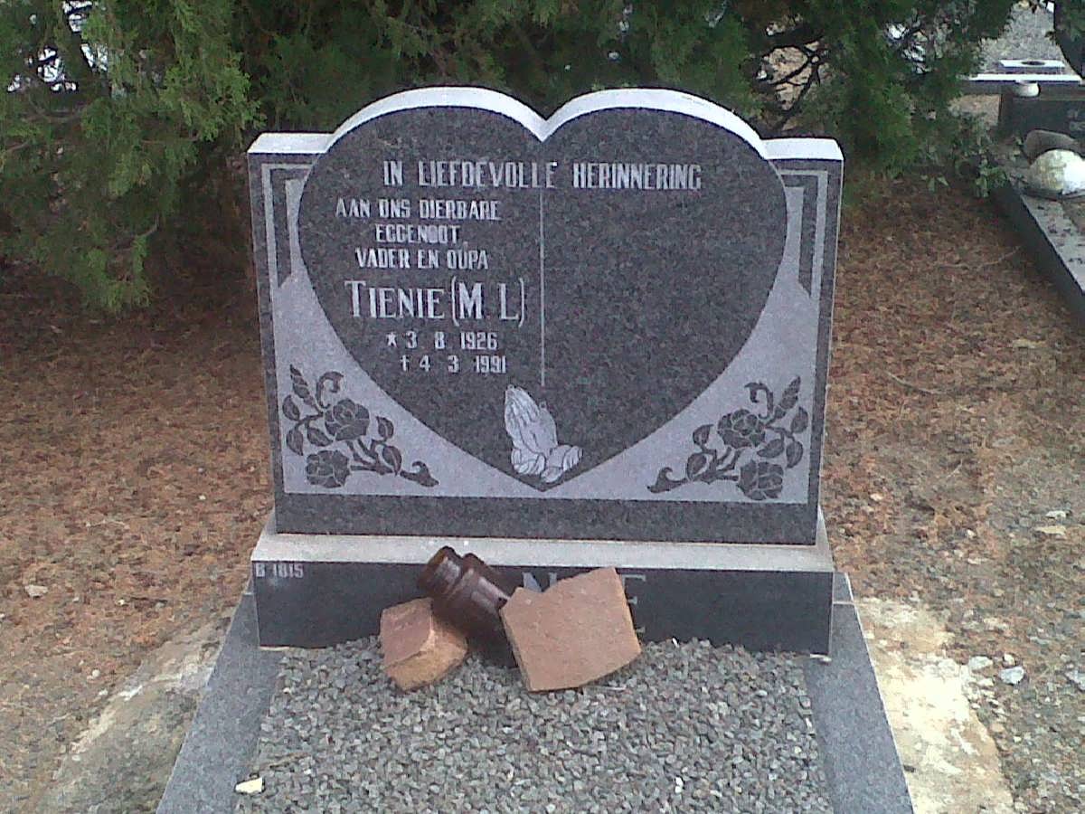 ? M.L. 1926-1991
