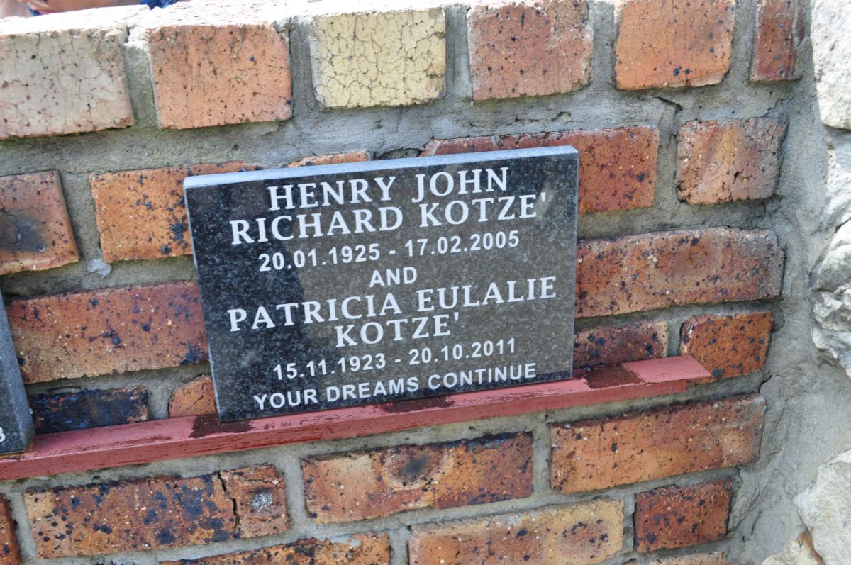KOTZÉ Henry John Richard 1925-2005 &amp; Patricia Eulalie 1923-2011
