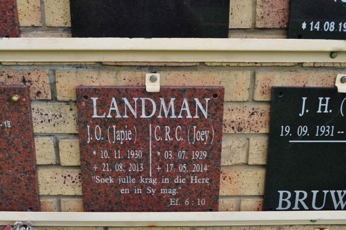LANDMAN J.O. 1930-2013 &amp; C.R.C. 1929-2014